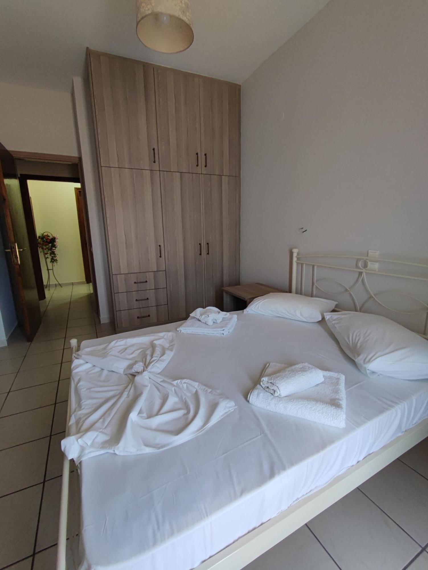Mantalena Aparthotel 2*